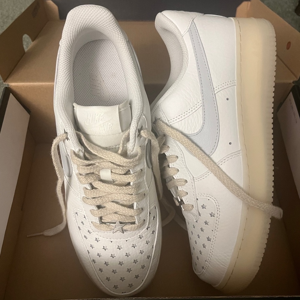 Nike Air Force 1 ‘07 Women’s Summit White Pure Platinum Star Cut Out New Sz 9.5